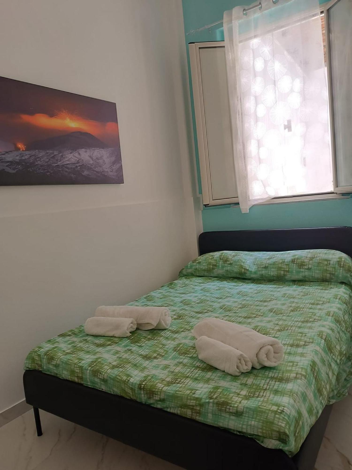 Terrazzo Garibaldi Holiday Home Катания Екстериор снимка